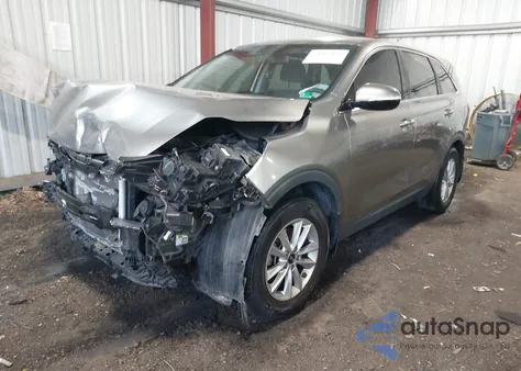 2019 Kia Sorento 2.4L L из США, поврежденный, VIN 5XYPG4A31KG478998